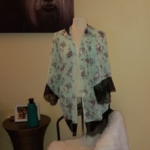 Lace trim sugar skull kimono